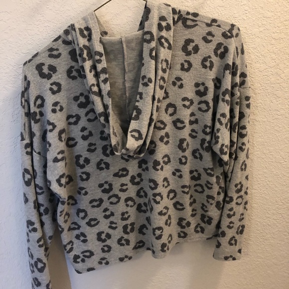 Cheetah hoodie - Picture 5 of 5